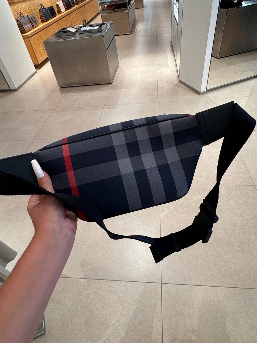 BURBERRY Belt bags side view - Men's luxury Bags