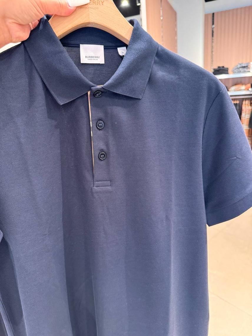 BURBERRY T-shirt and Polo side view - Men's luxury Clothes