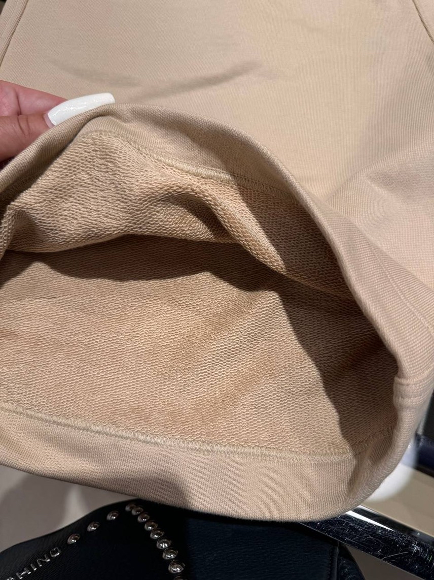 BURBERRY Shorts side view - Men's luxury Clothes
