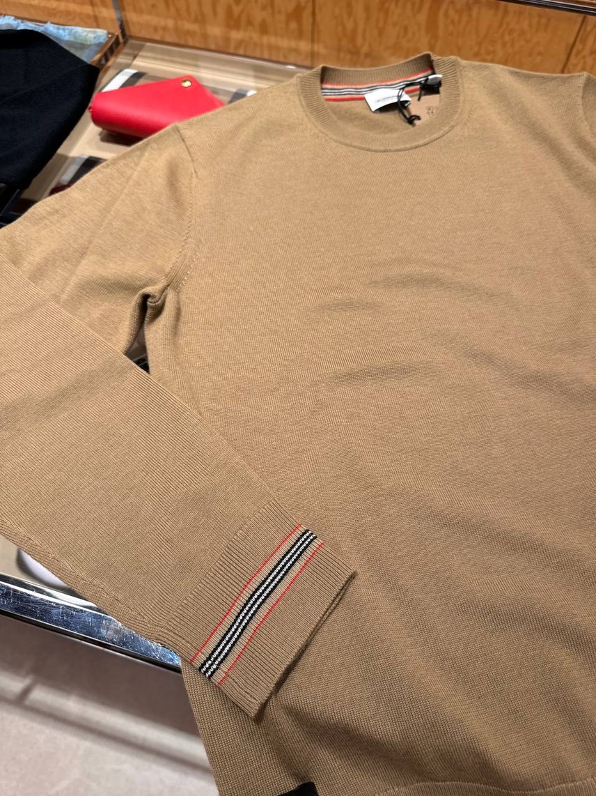 BURBERRY Knitwear side view - Men's luxury Clothes