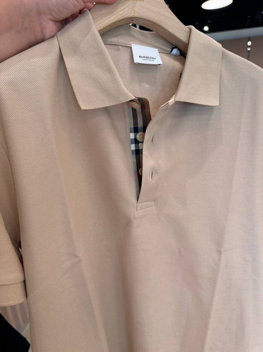 BURBERRY T-shirt and Polo side view - Men's luxury Clothes