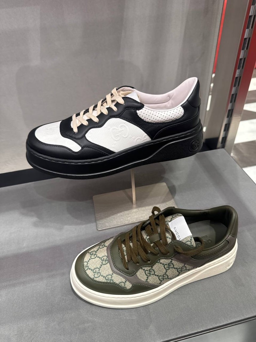 GUCCI Sneakers side view - Men's luxury Shoes