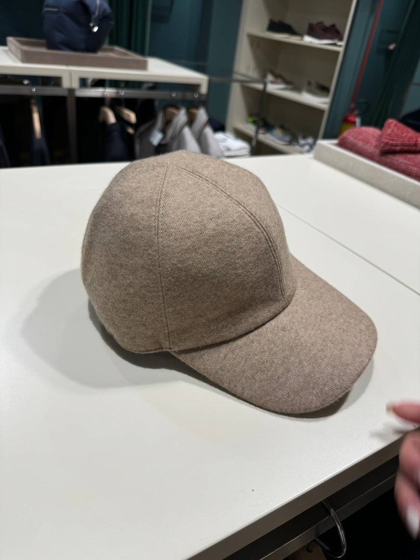 LORO PIANA Caps and Hats side view - Men's luxury Accessories