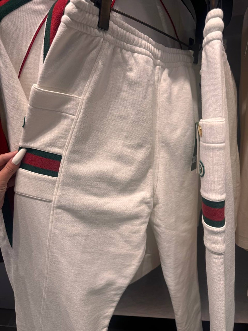 GUCCI Trousers side view - Men's luxury Clothes