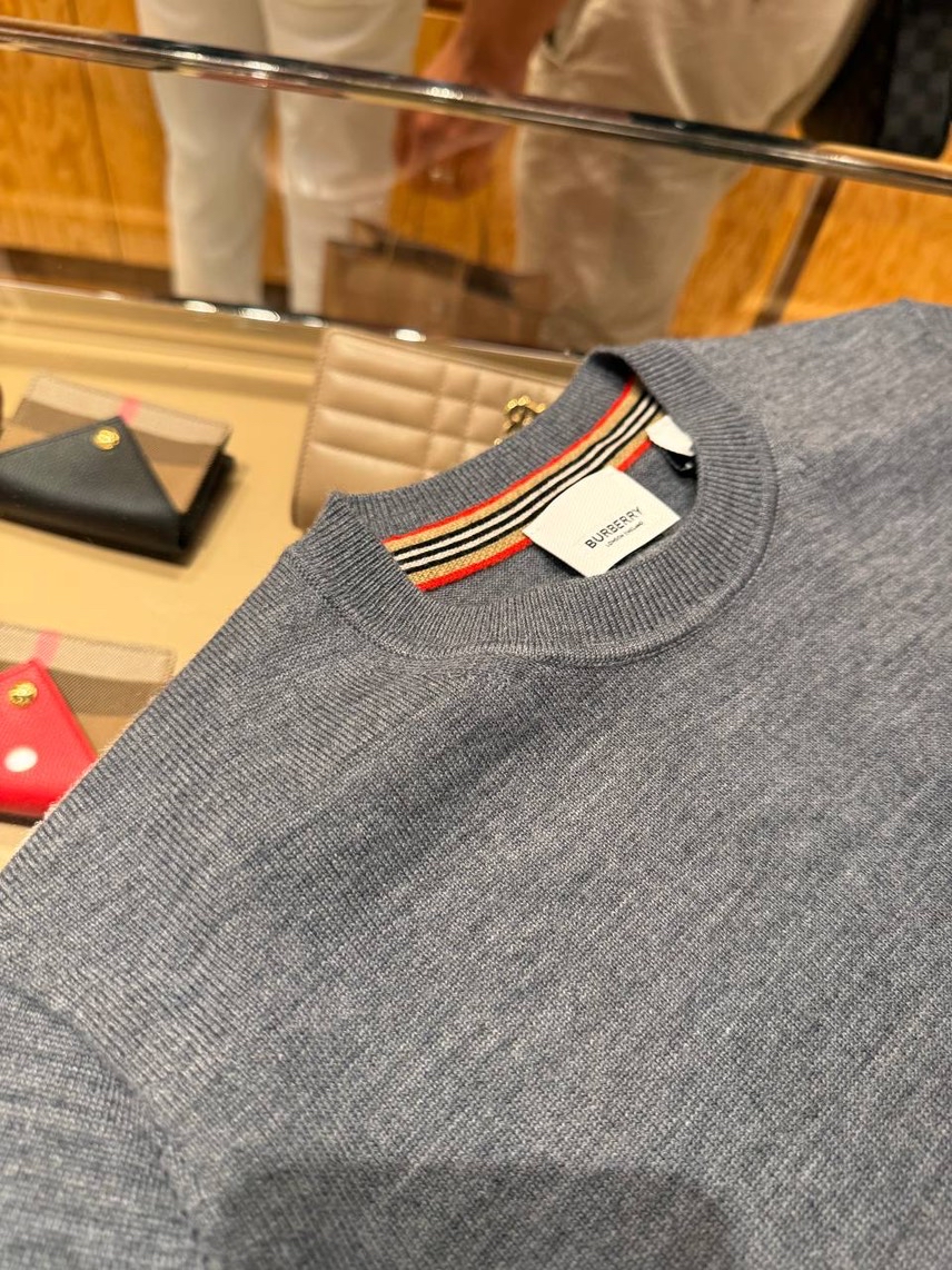 BURBERRY Knitwear side view - Men's luxury Clothes