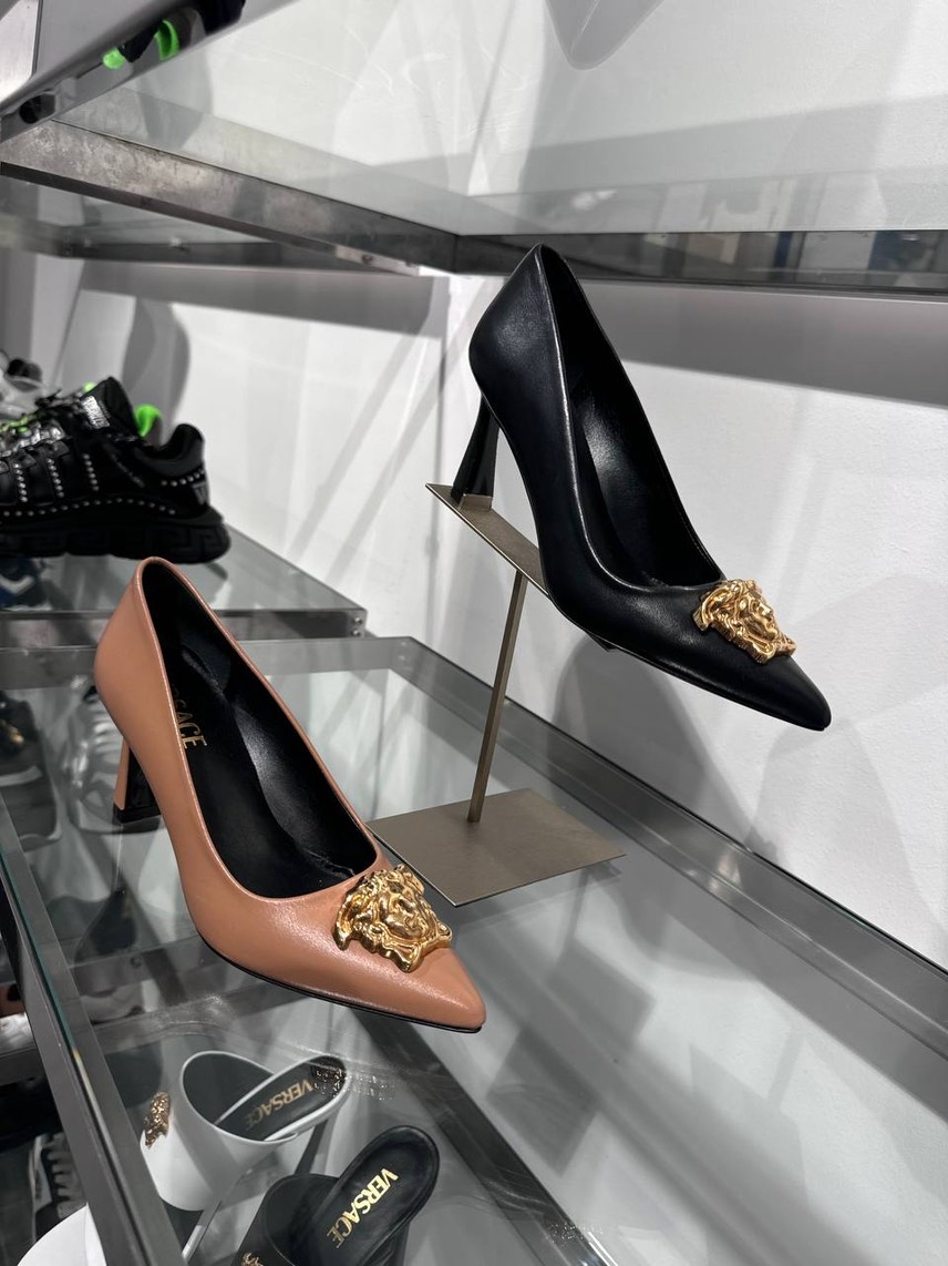 VERSACE Pumps front view - Women's luxury Shoes