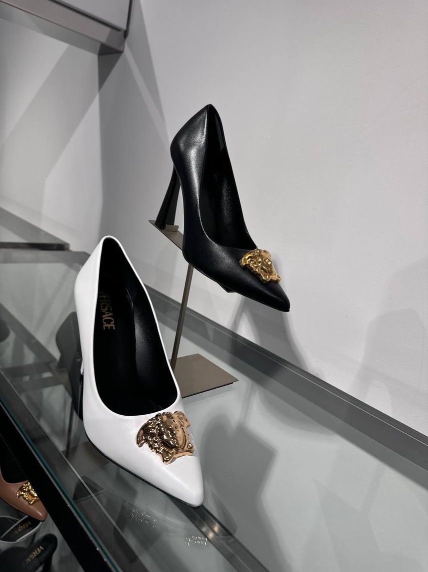 VERSACE Pumps front view - Women's luxury Shoes