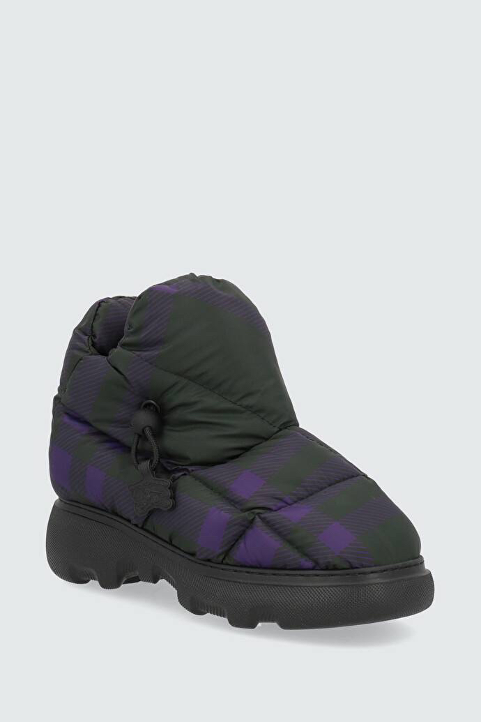 BURBERRY Boots side view - Women's luxury Shoes