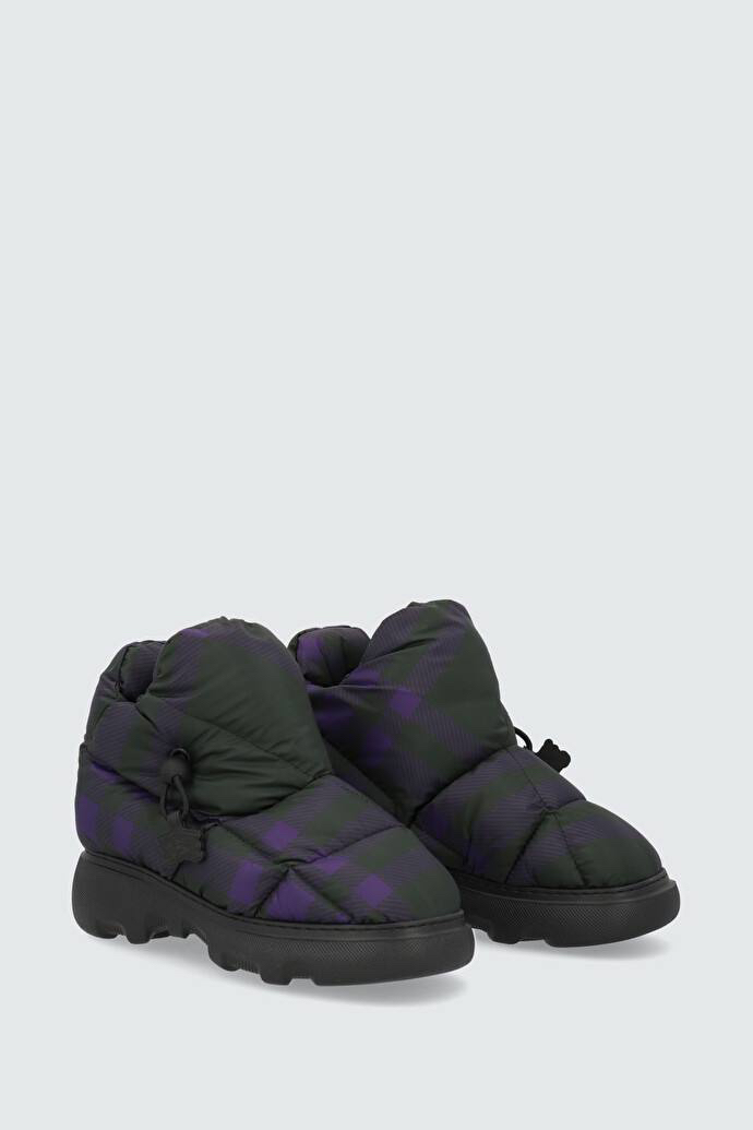 BURBERRY Boots side view - Women's luxury Shoes