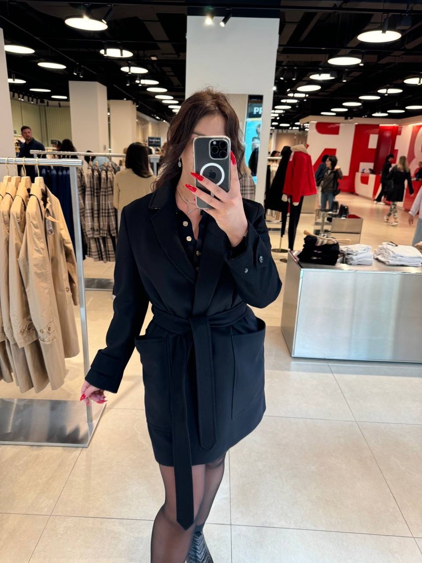 BURBERRY Coats side view - Women's luxury Clothes