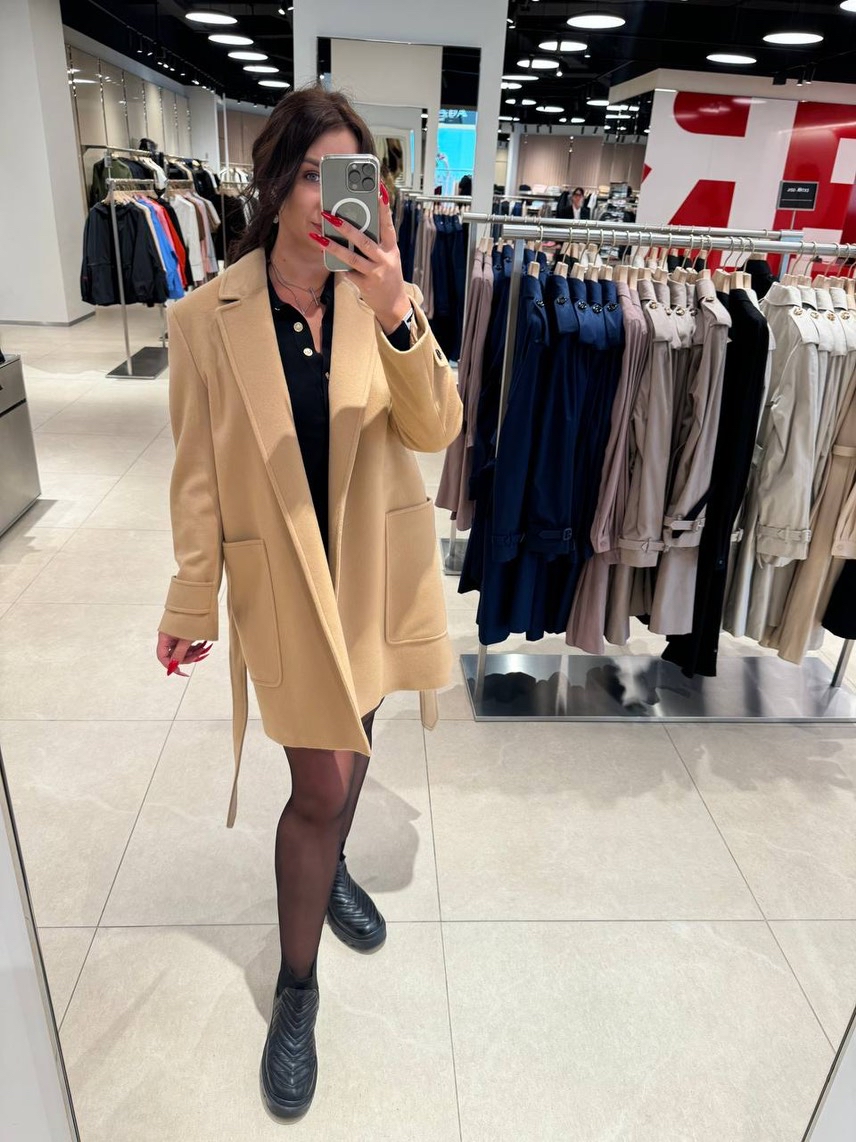 BURBERRY Coats side view - Women's luxury Clothes