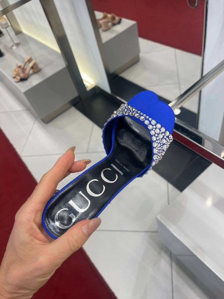 GUCCI Sandals side view - Women's luxury Shoes