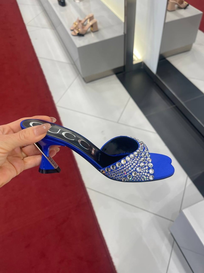 GUCCI Sandals side view - Women's luxury Shoes