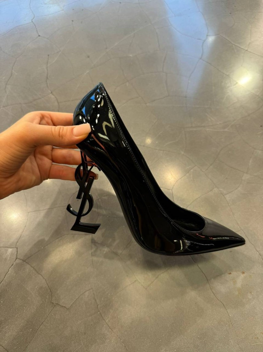 YVES SAINT LAURENT Pumps side view - Women's luxury Shoes