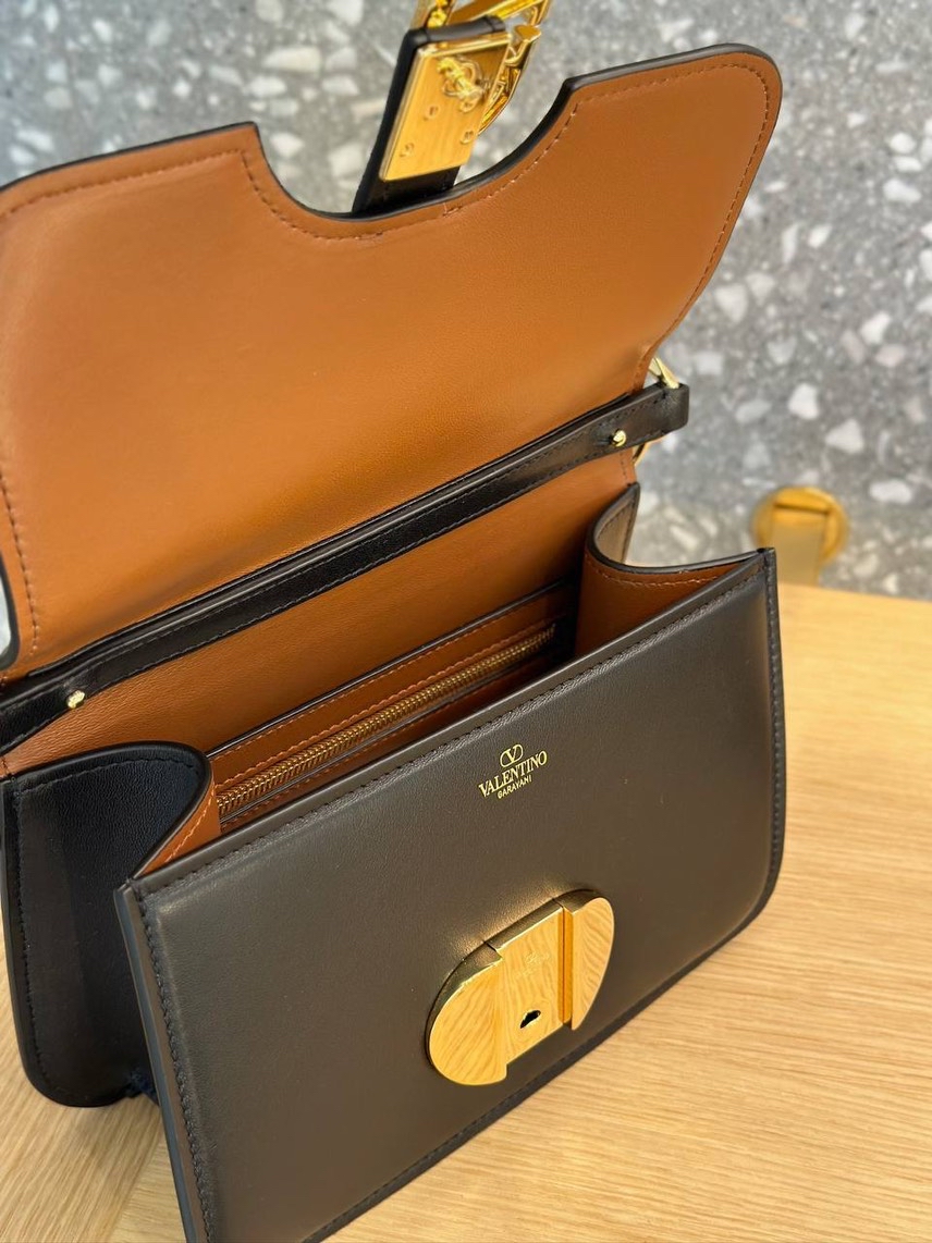 VALENTINO GARAVANI Crossbody bags side view - Women's luxury Bags