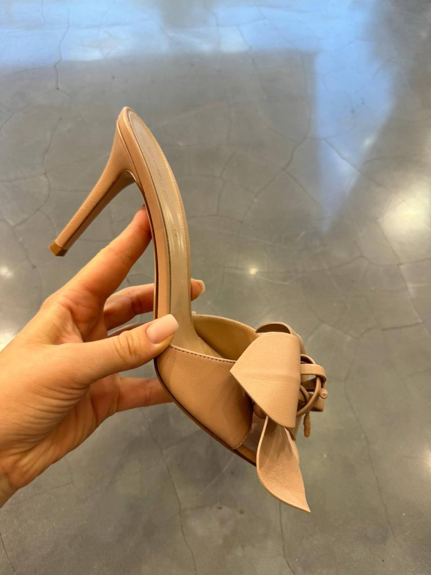 GIANVITO ROSSI Sandals front view - Women's luxury Shoes