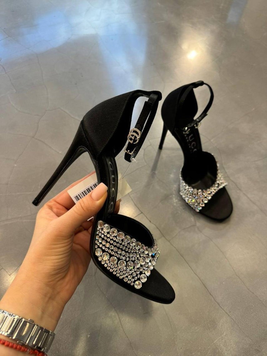 GUCCI Sandals side view - Women's luxury Shoes