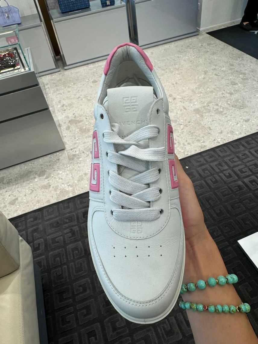 GIVENCHY Sneakers side view - Women's luxury Shoes