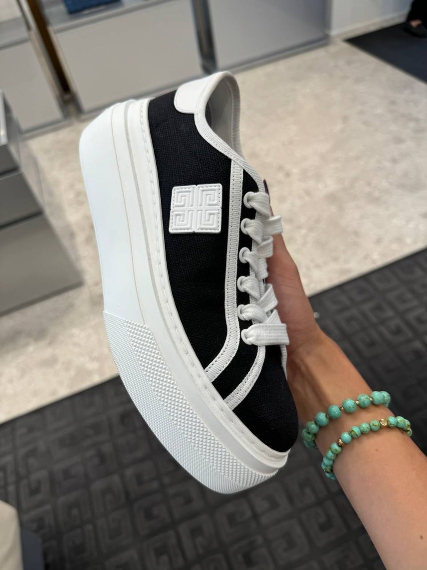 GIVENCHY Sneakers front view - Women's luxury Shoes