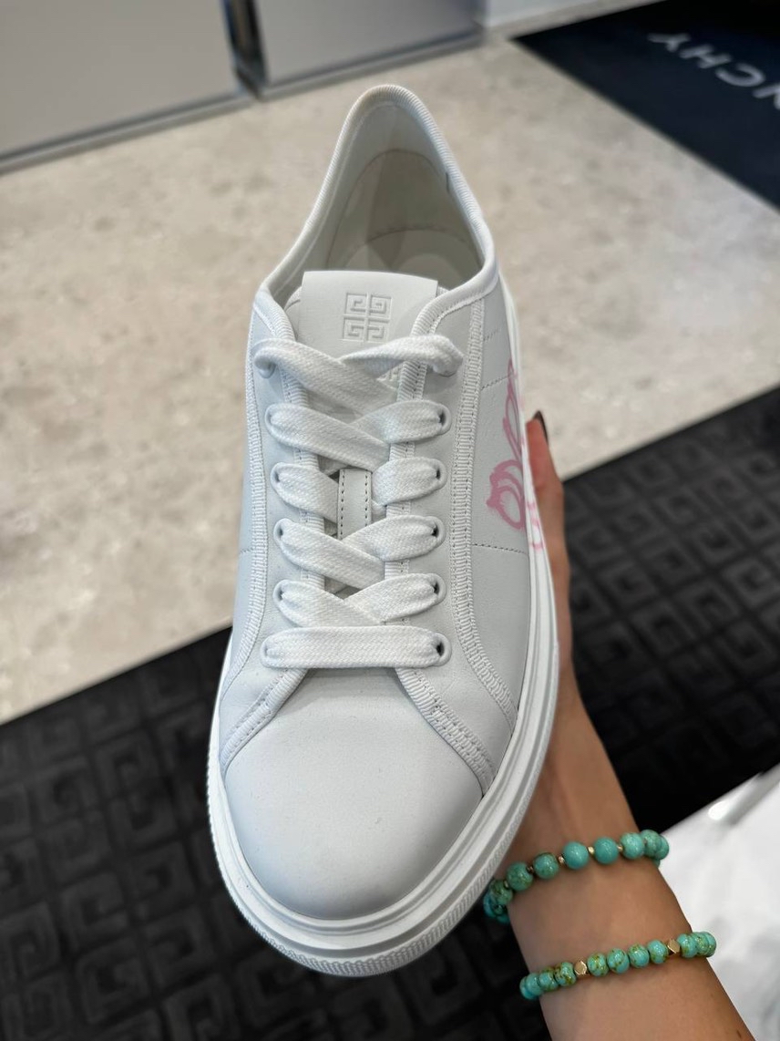GIVENCHY Sneakers side view - Women's luxury Shoes