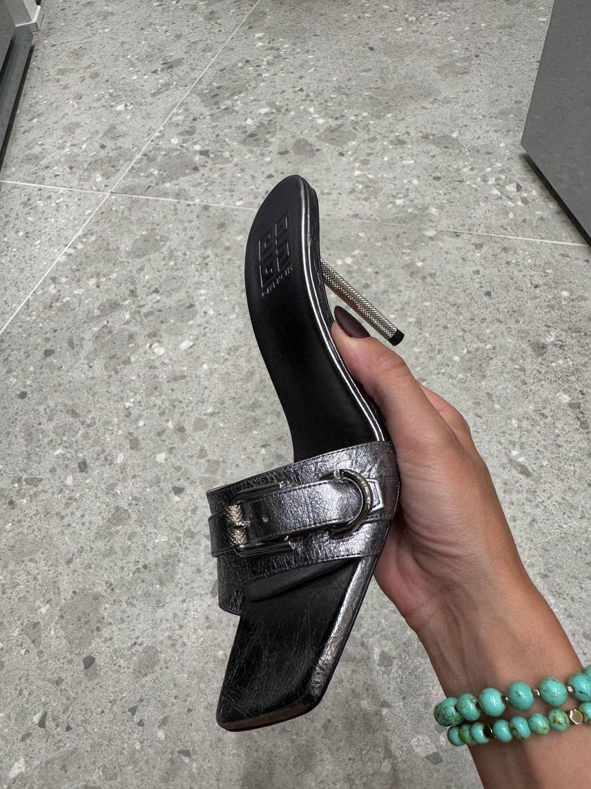 GIVENCHY Sandals side view - Women's luxury Shoes
