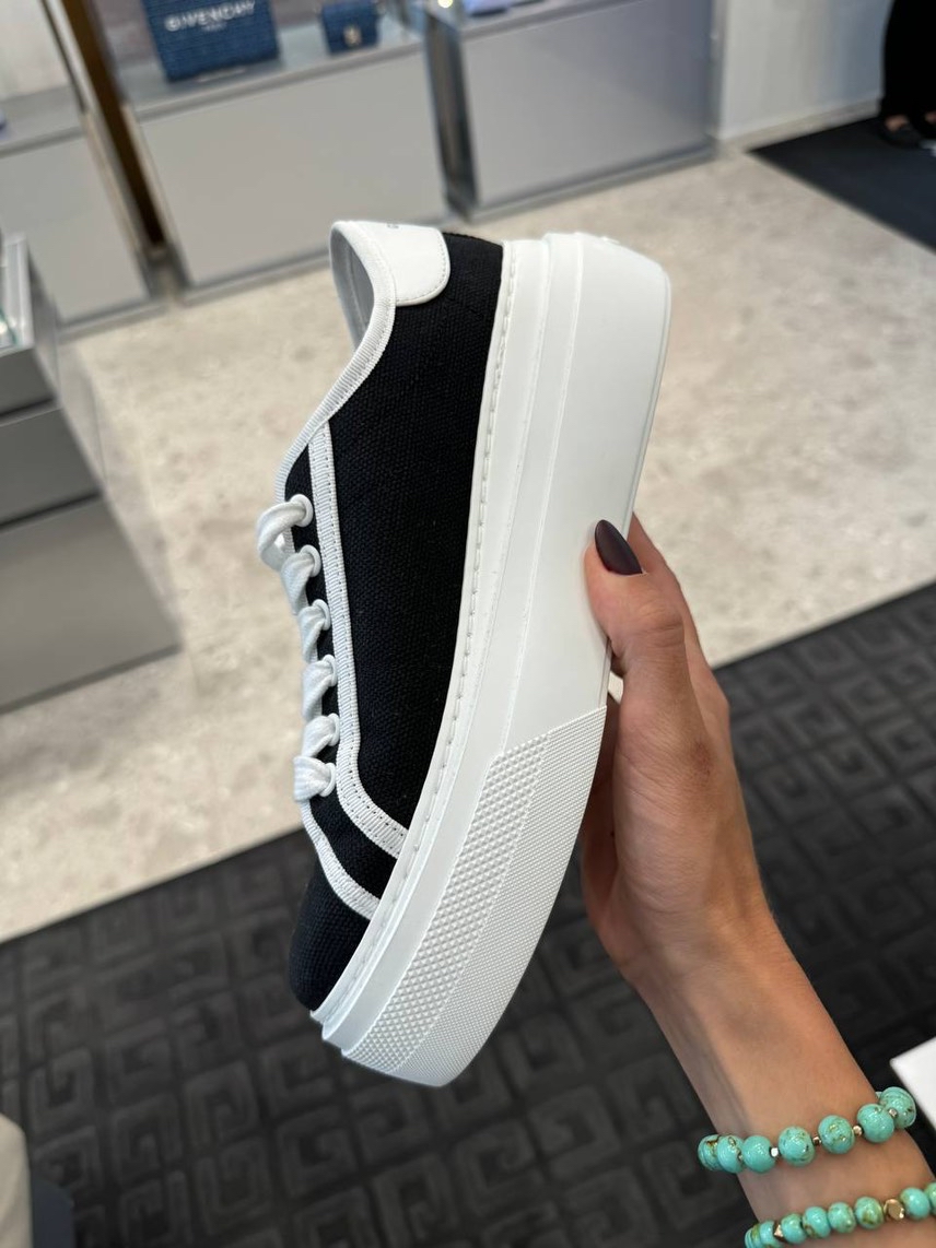 GIVENCHY Sneakers side view - Women's luxury Shoes
