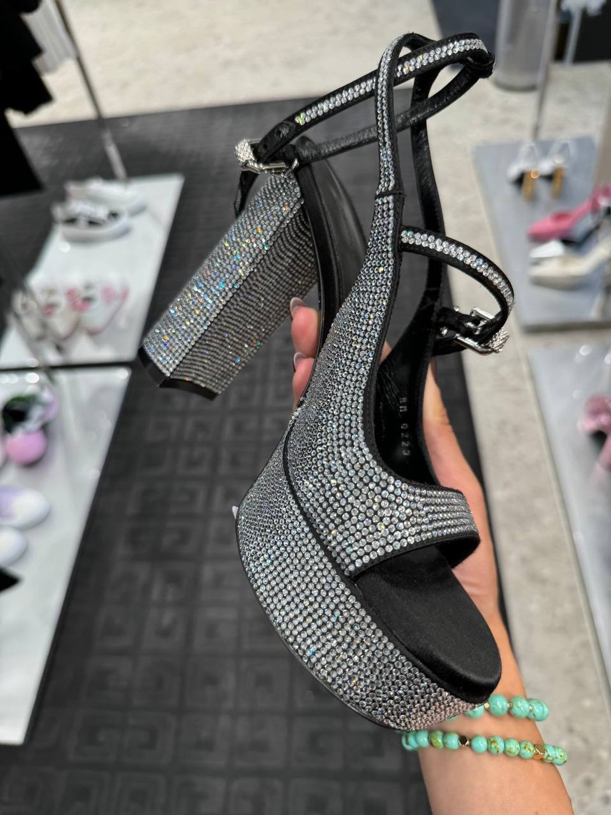 GIVENCHY Sandals front view - Women's luxury Shoes