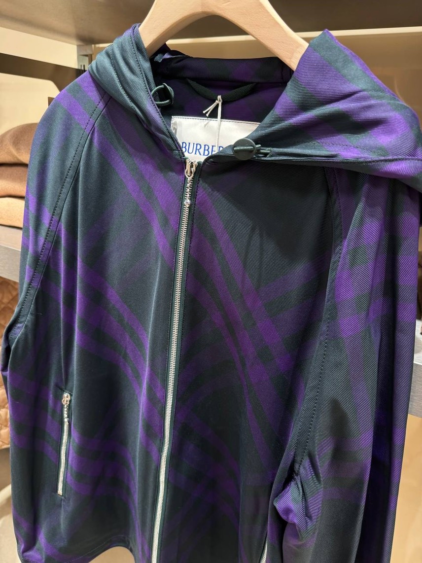 BURBERRY Jackets side view - Women's luxury Clothes