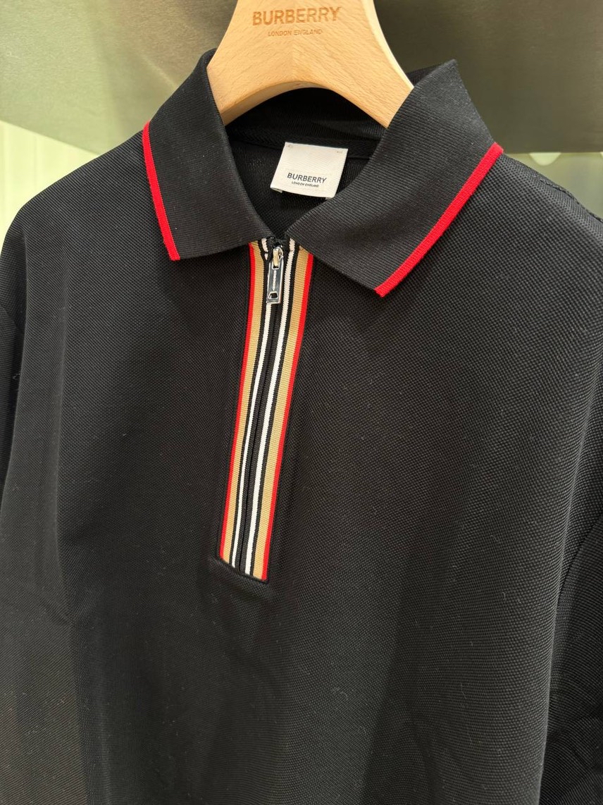 BURBERRY T-shirt and Polo side view - Women's luxury Clothes