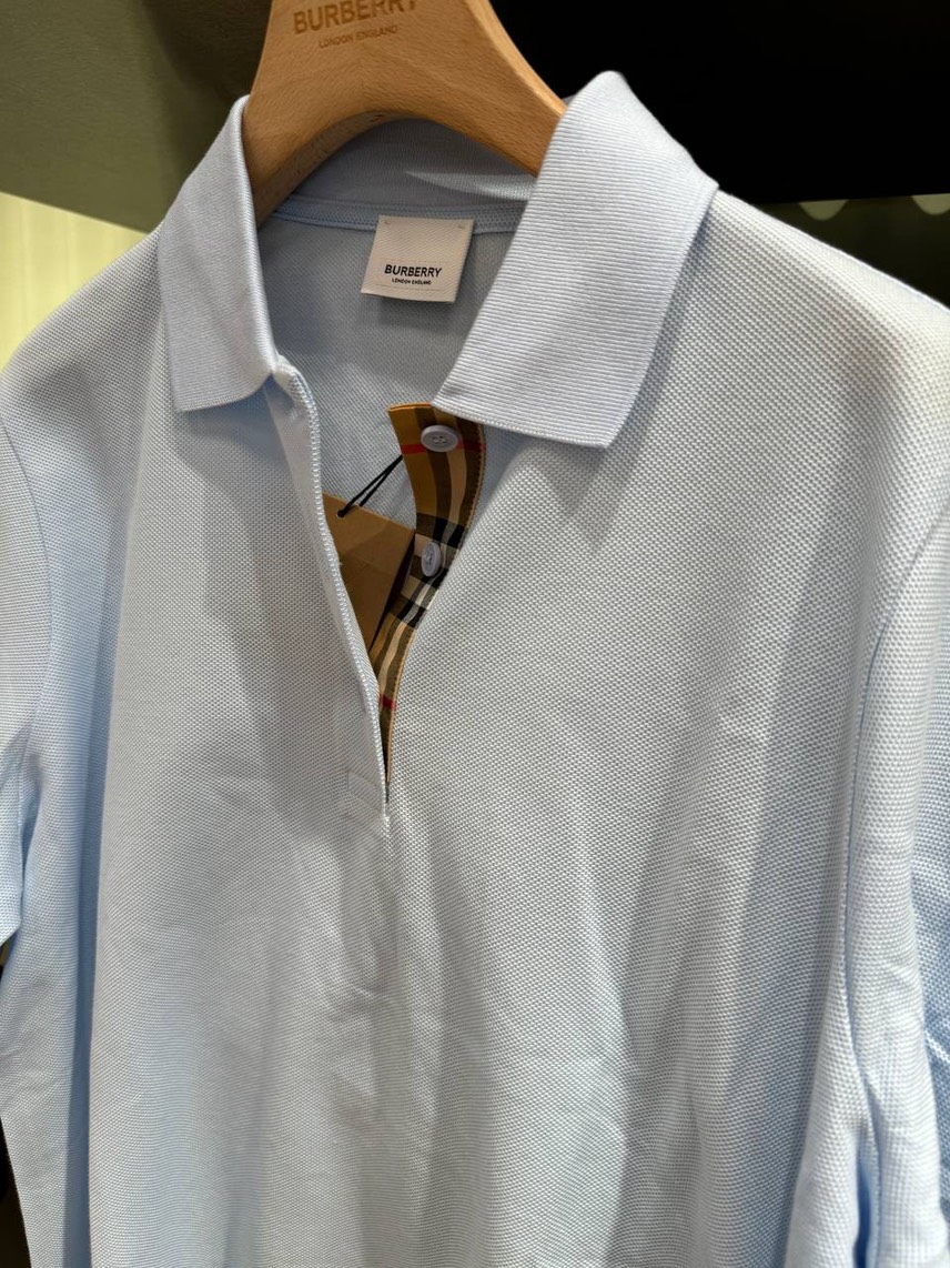 BURBERRY T-shirt and Polo side view - Women's luxury Clothes