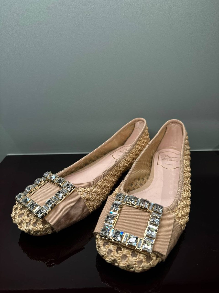 ROGER VIVIER Ballerinas front view - Women's luxury Shoes