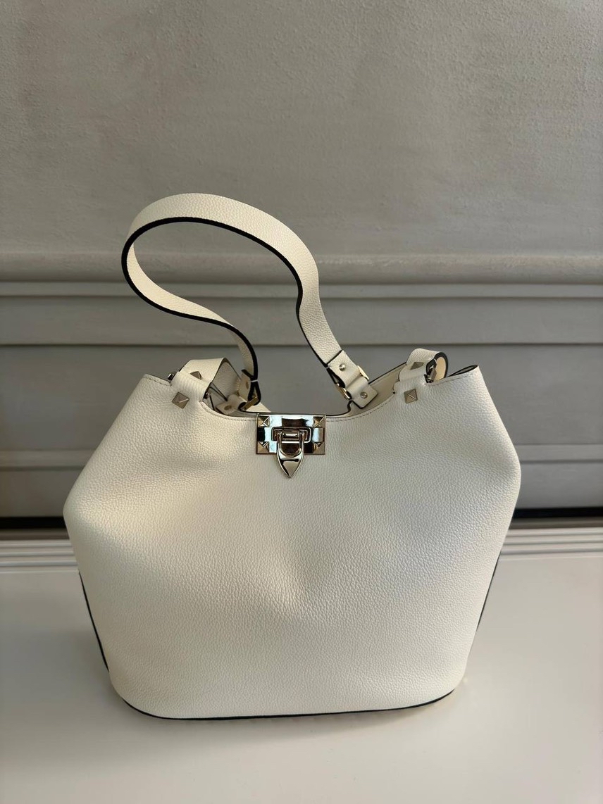 VALENTINO GARAVANI Shoulder bags front view - Women's luxury Bags