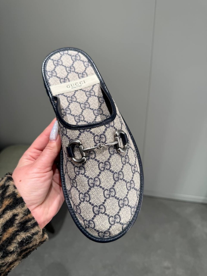 GUCCI Slides side view - Men's luxury Shoes