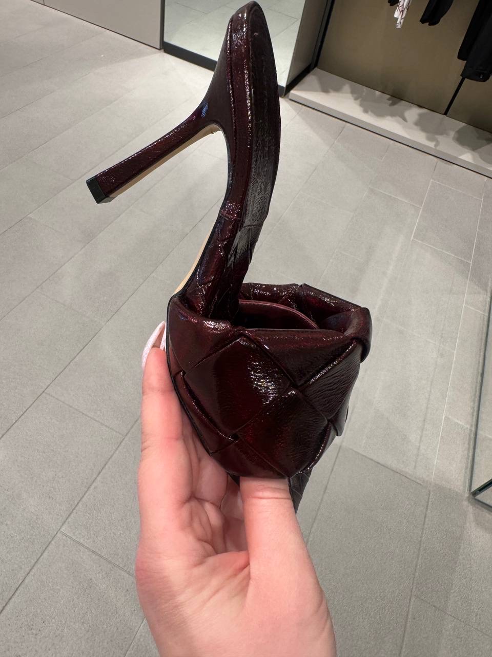 BOTTEGA VENETA Sandals side view - Women's luxury Shoes