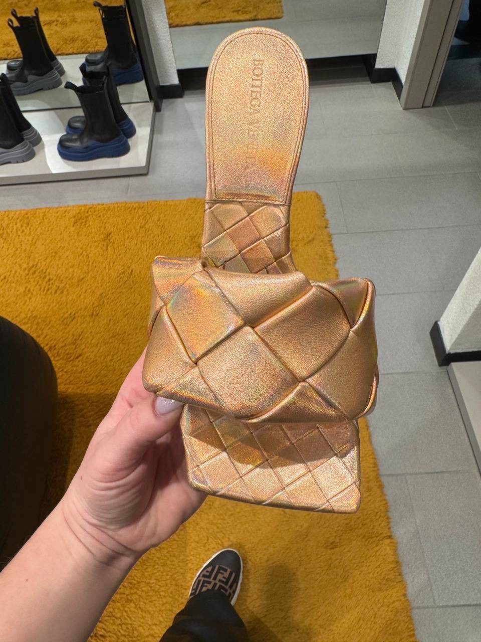 BOTTEGA VENETA Sandals side view - Women's luxury Shoes