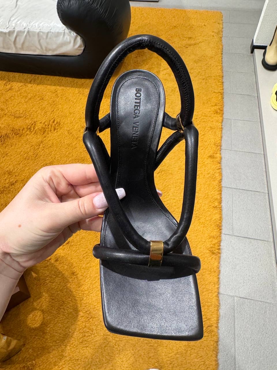 BOTTEGA VENETA Sandals side view - Women's luxury Shoes