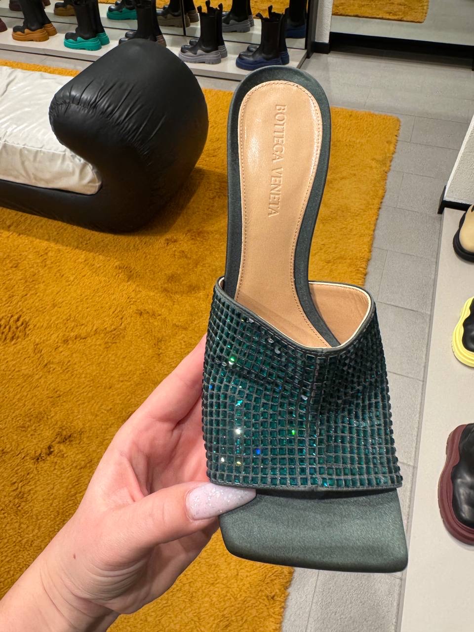BOTTEGA VENETA Sandals side view - Women's luxury Shoes