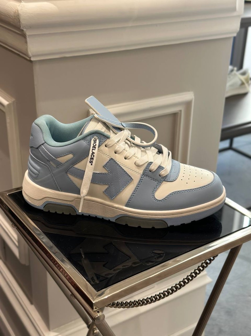 OFF-WHITE Sneakers side view - Women's luxury Shoes
