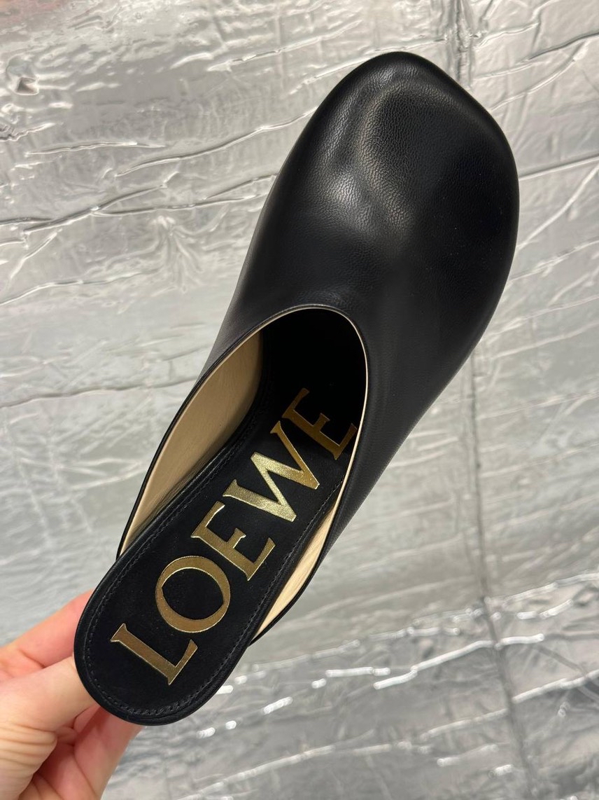 LOEWE Mules side view - Women's luxury Shoes