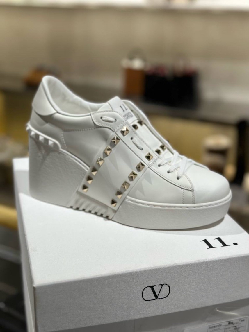 VALENTINO GARAVANI Sneakers front view - Women's luxury Shoes