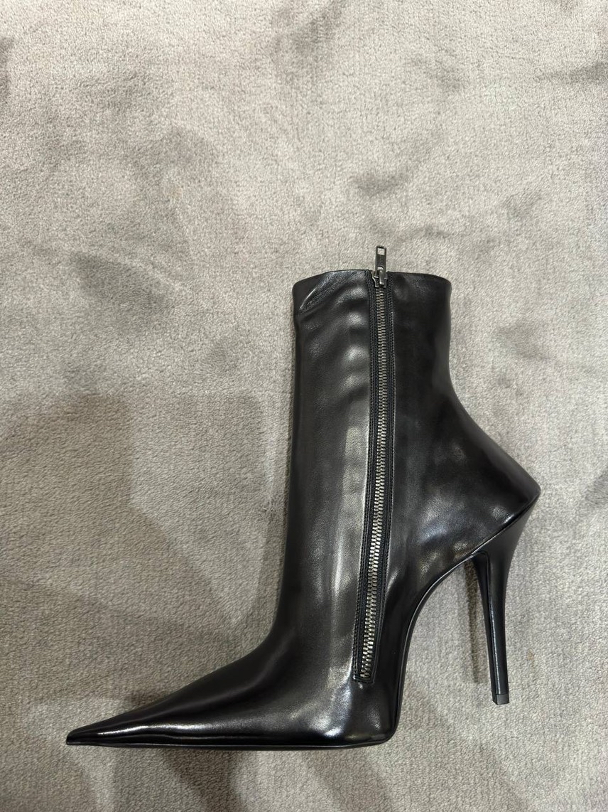 BALENCIAGA Boots front view - Women's luxury Shoes
