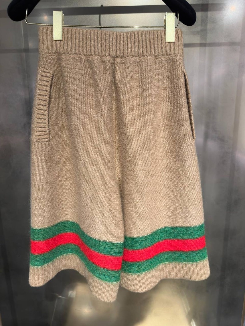 GUCCI Skirts side view - Women's luxury Clothes