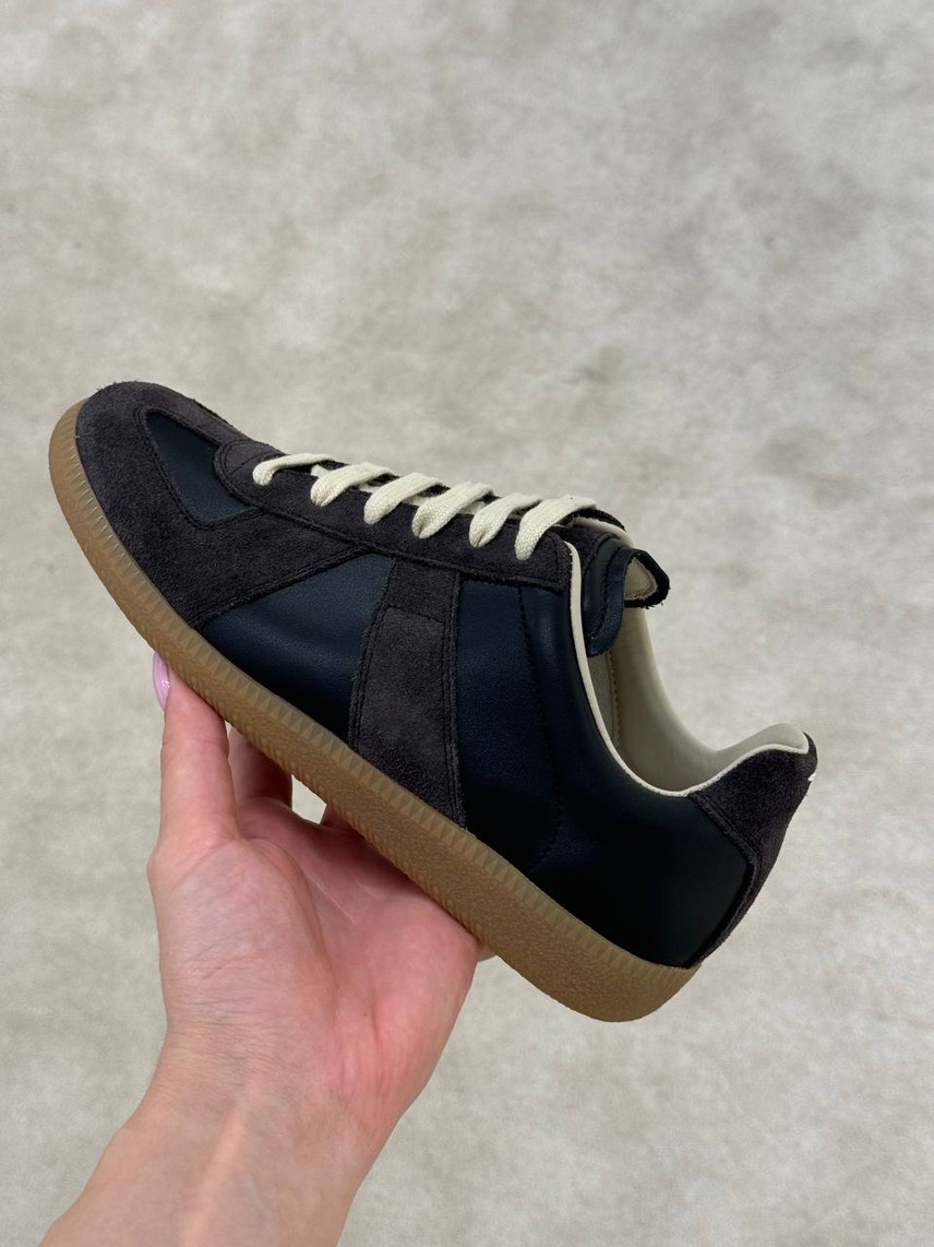 MAISON MARTIN MARGIELA Sneakers side view - Men's luxury Shoes