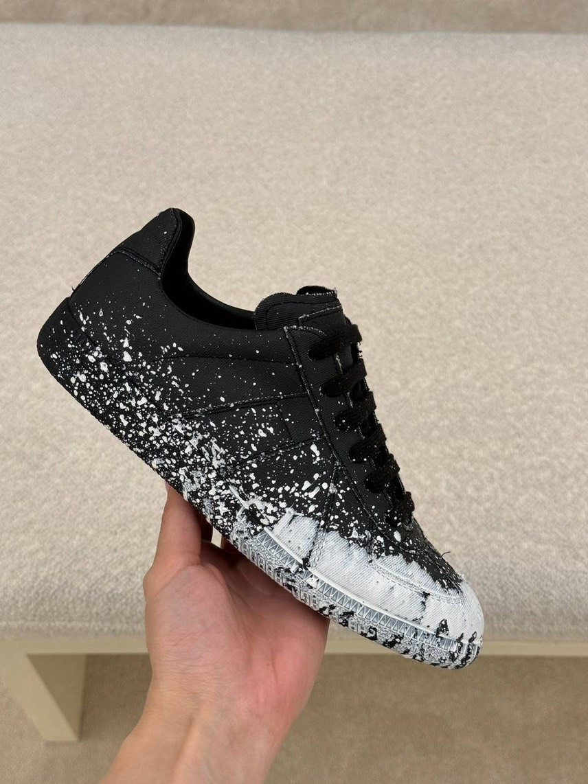 MAISON MARTIN MARGIELA Sneakers front view - Men's luxury Shoes