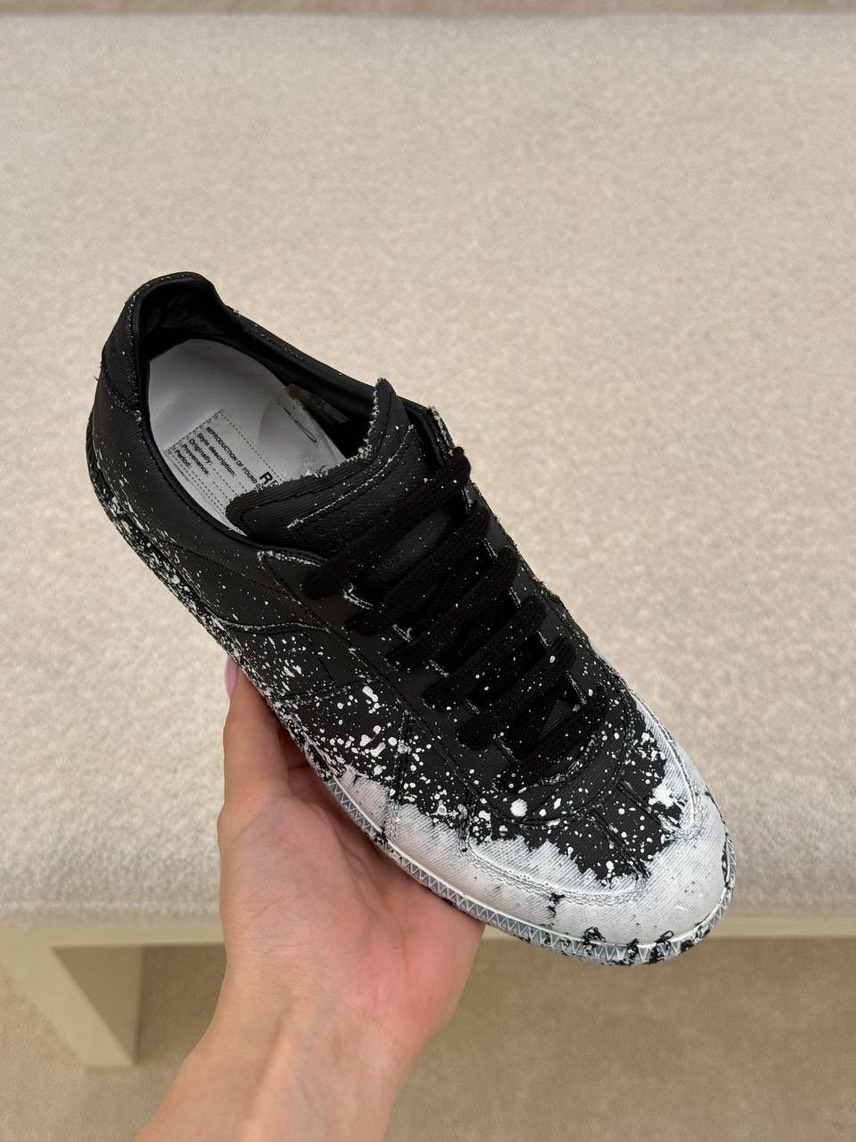 MAISON MARTIN MARGIELA Sneakers side view - Men's luxury Shoes
