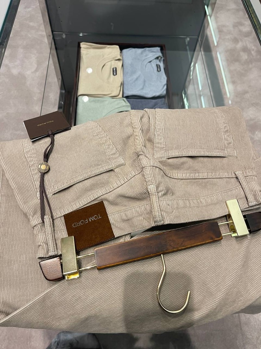 TOM FORD Trousers side view - Men's luxury Clothes