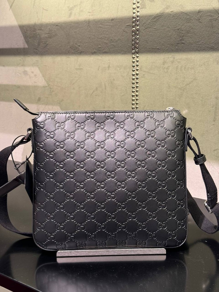 GUCCI Crossbody bags side view - Men's luxury Bags