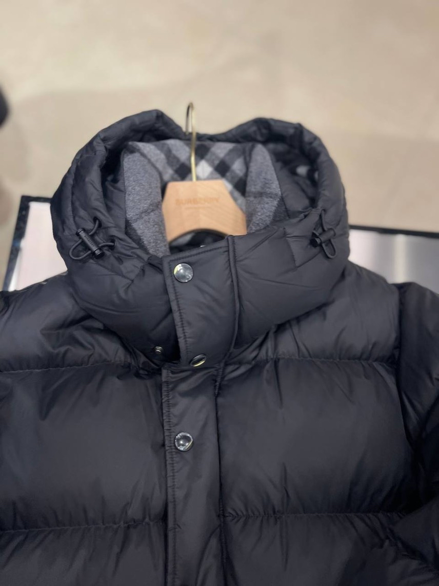 BURBERRY Down jacket side view - Men's luxury Clothes