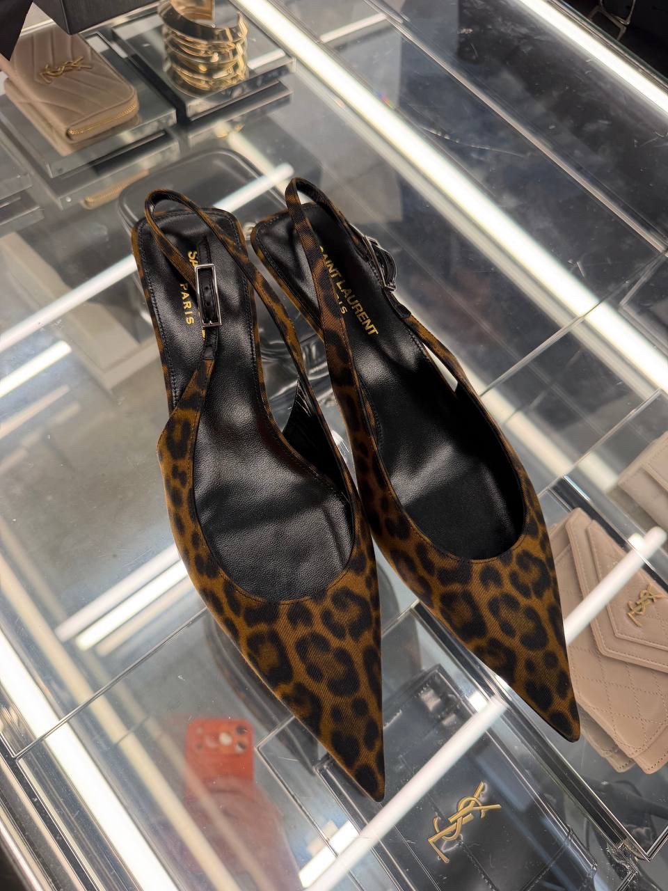 YVES SAINT LAURENT Pumps side view - Women luxury Shoes