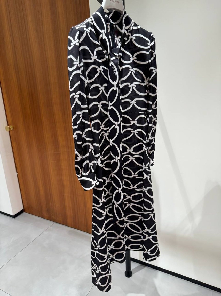 VALENTINO GARAVANI Dresses front view - Women's luxury Clothes